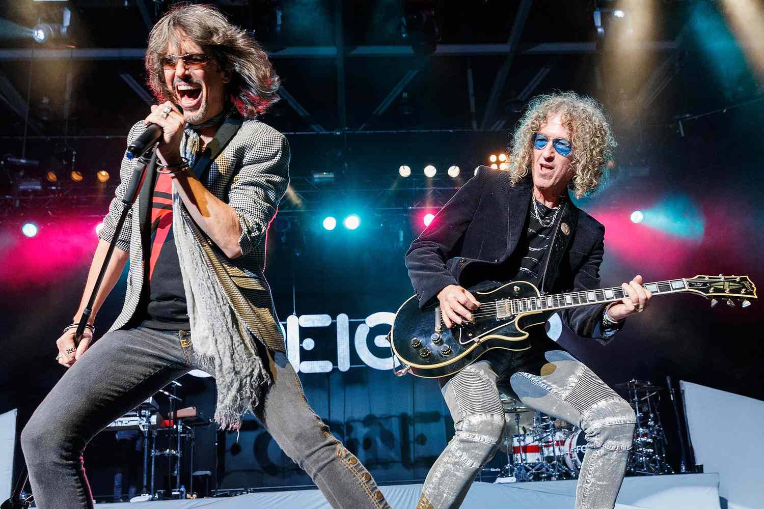 Foreigner live on tour